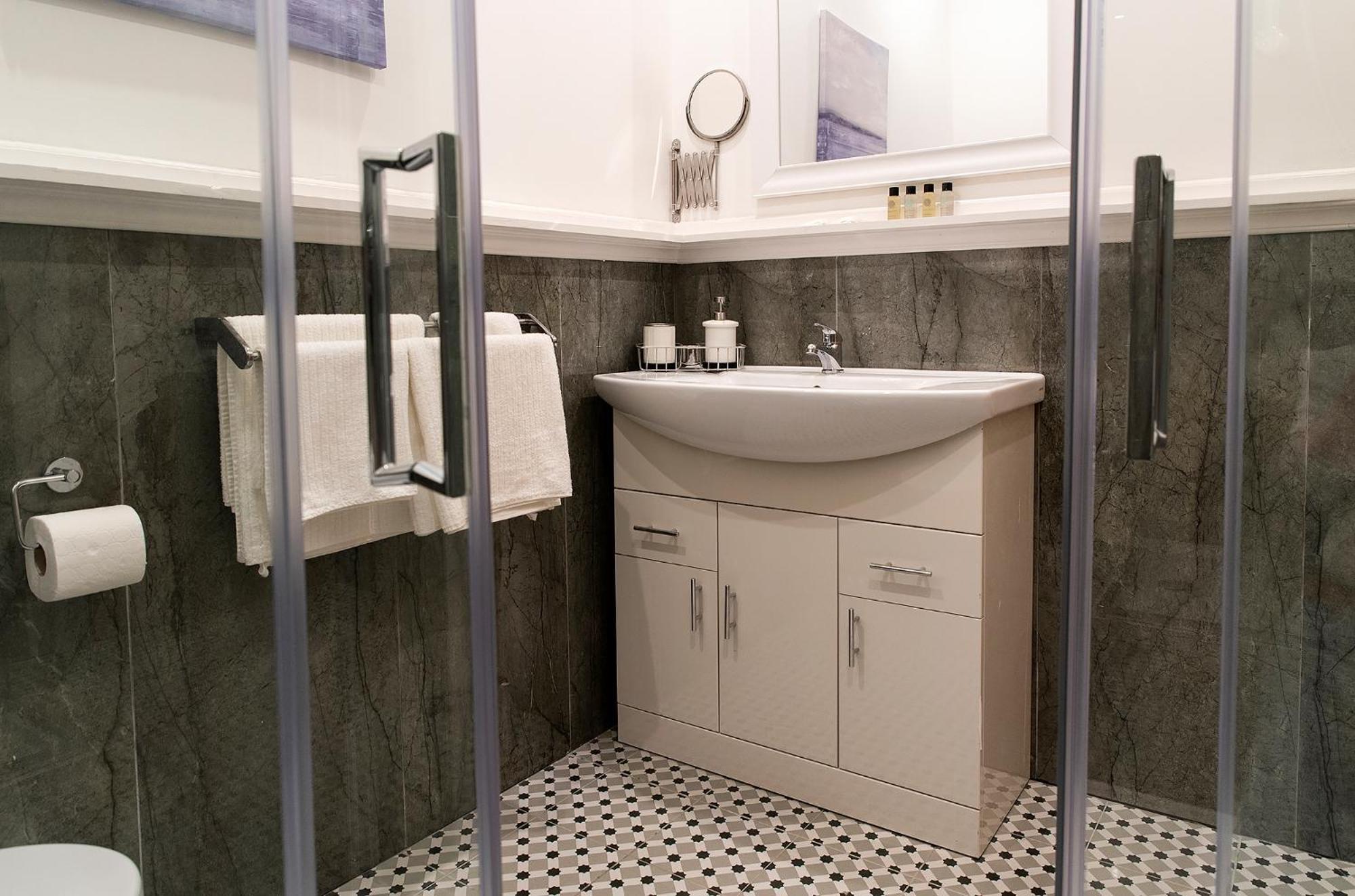 Kylemore House Boutique Apartments - Fishermans Perch Extérieur photo
